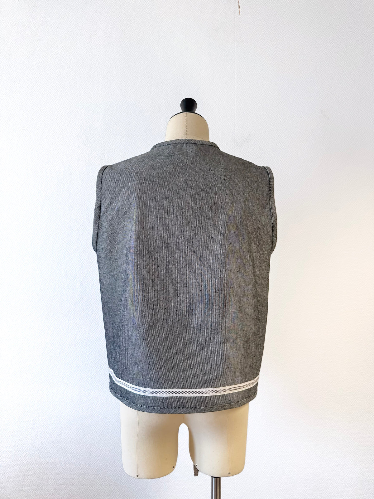 Embroidered sleeveless jacket - Grey denim and white embroidery
