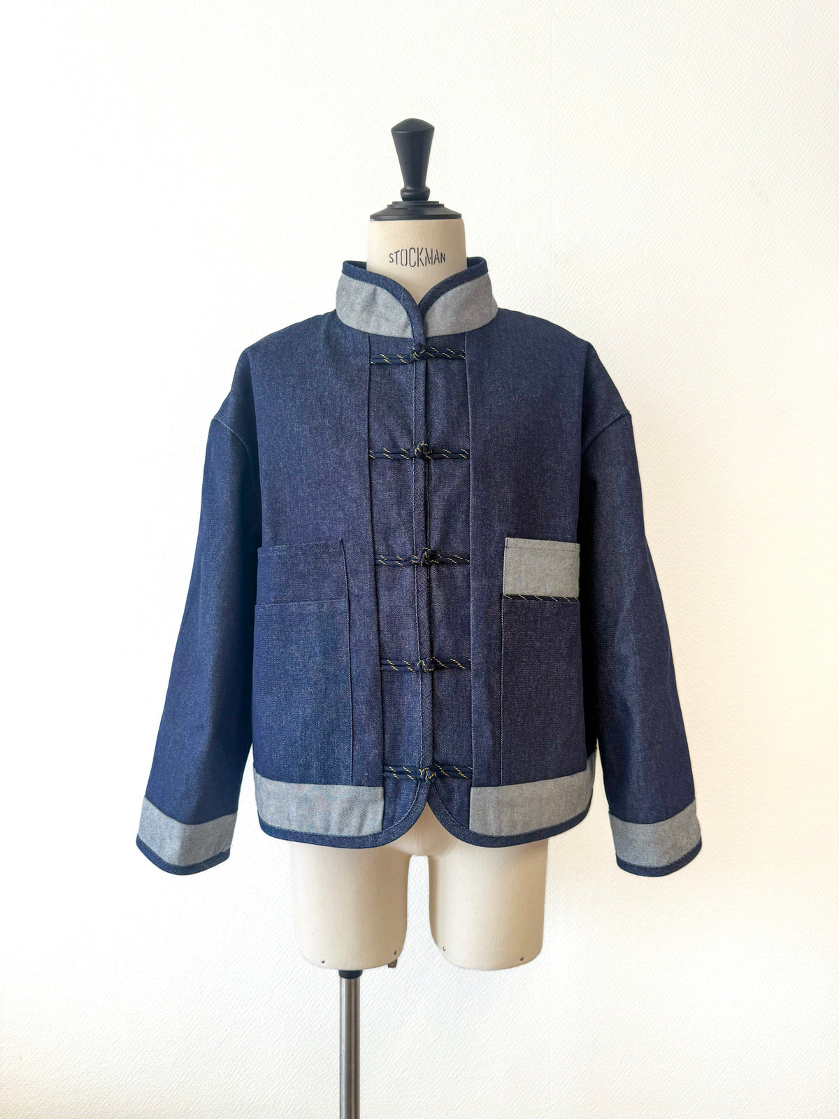 Denim jacket with Chinese knots - Dark blue