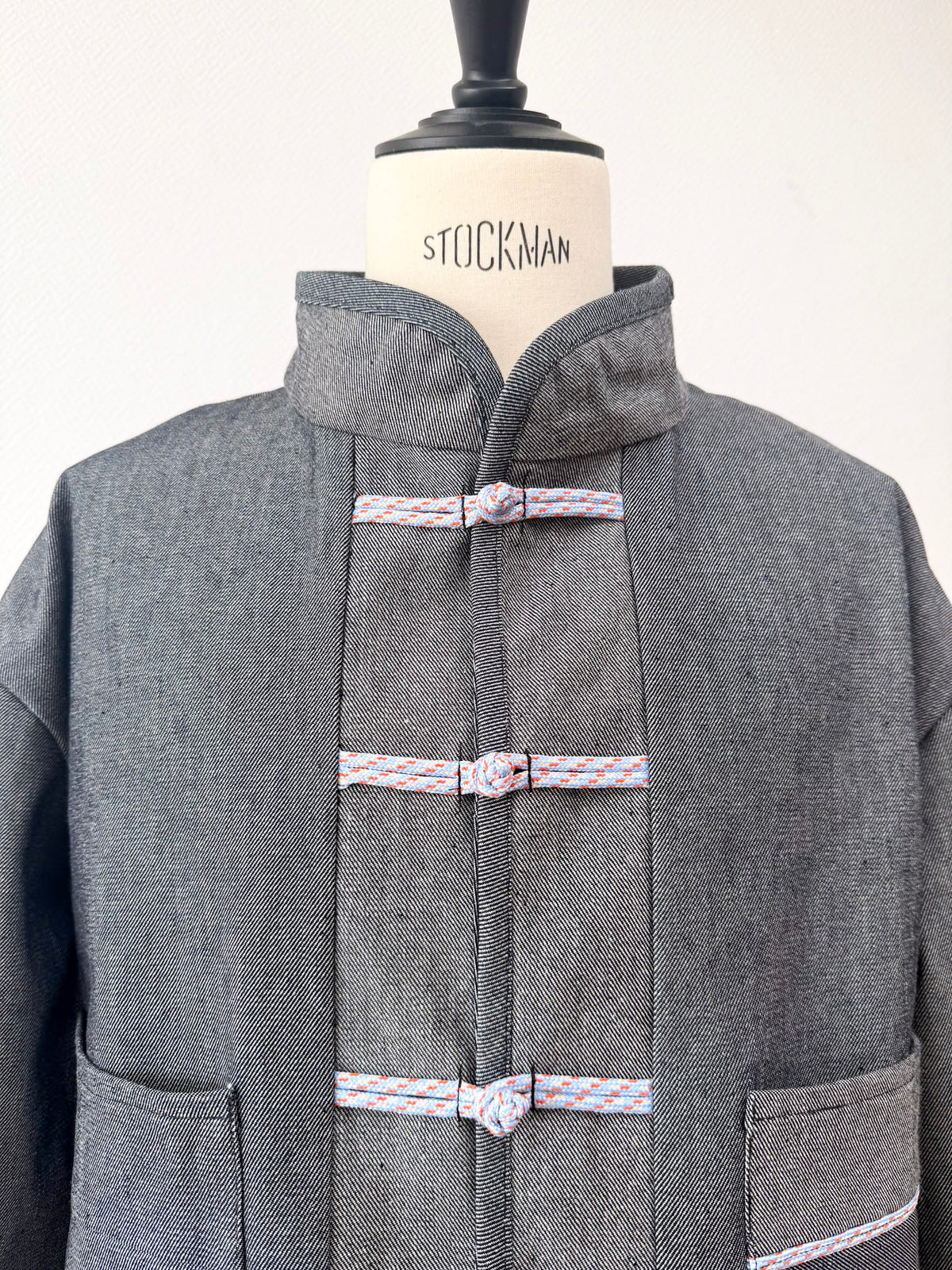 Veste en jean à boutons chinois - Gris