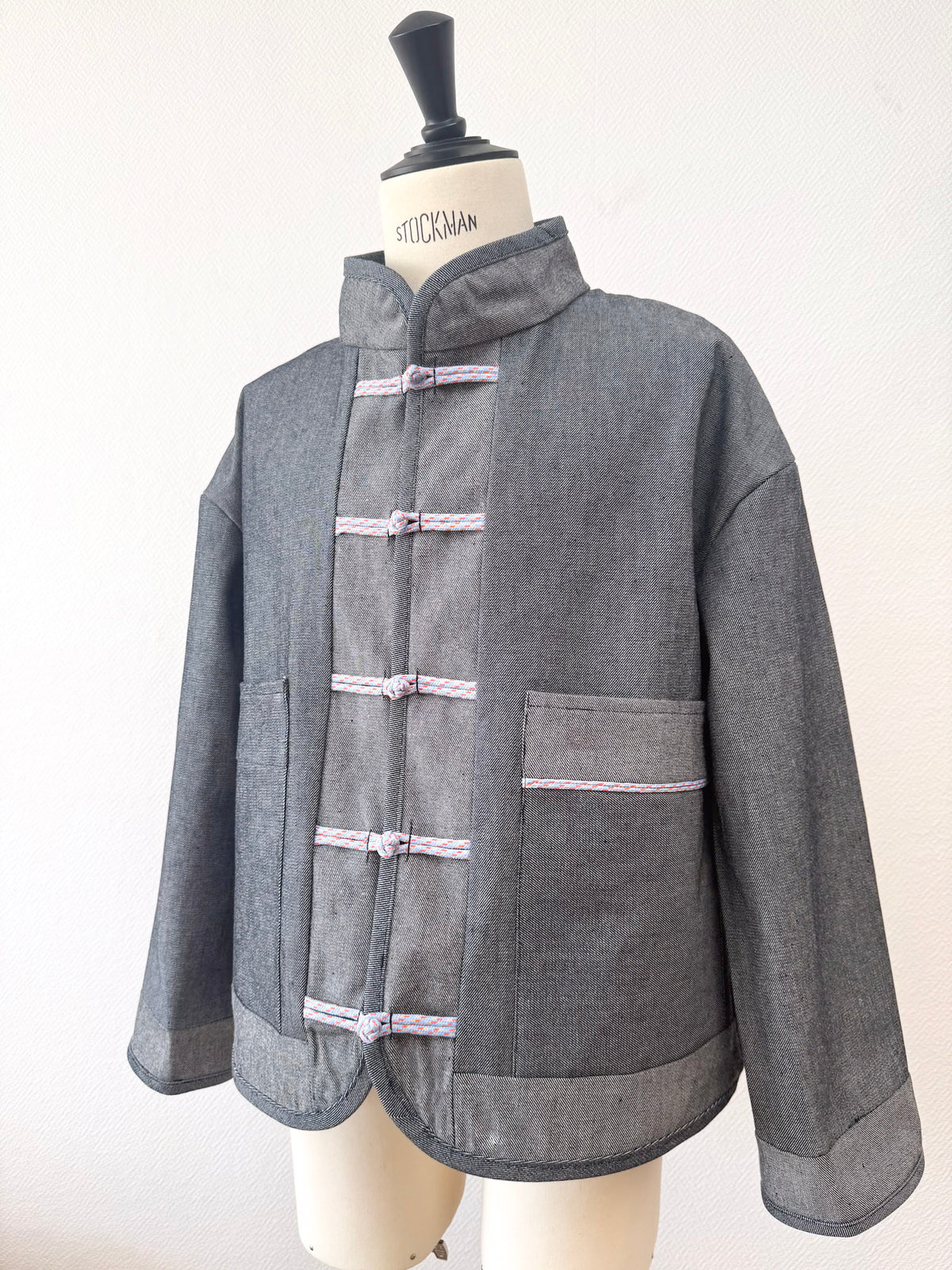 Veste en jean à boutons chinois - Gris