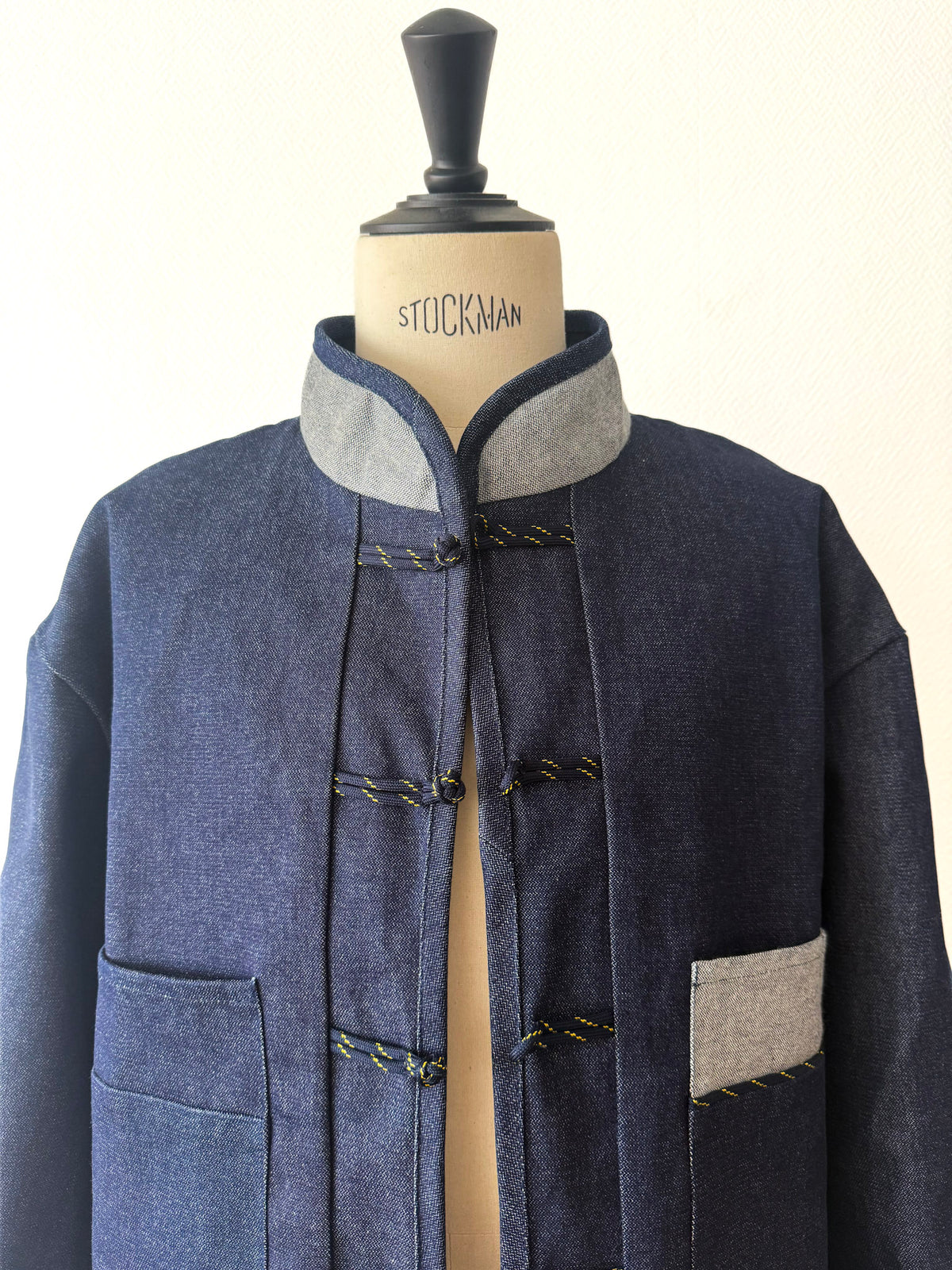 Denim jacket with Chinese knots - Dark blue