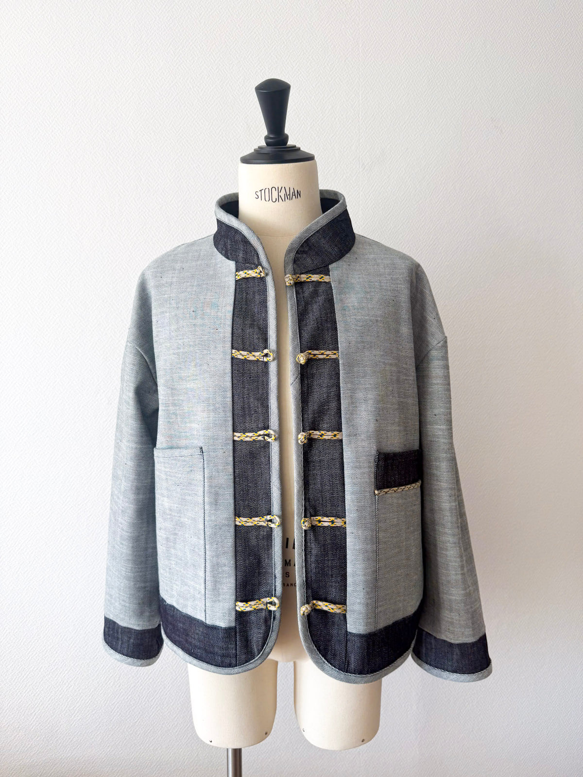 Veste en jean à boutons chinois - Bleu de Chine