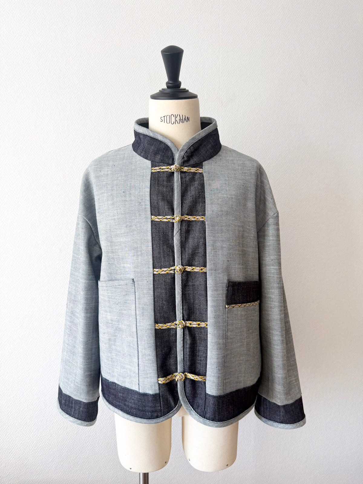 Veste en jean à boutons chinois - Bleu de Chine
